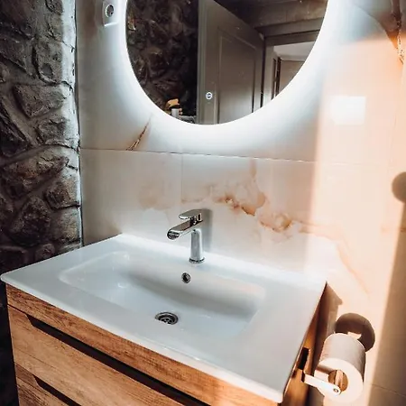 The Cypress & Vineyard Ii Willa Sremska Kamenica