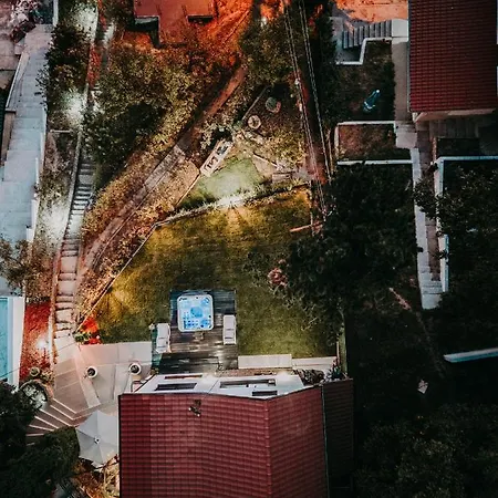 The Cypress & Vineyard Ii *